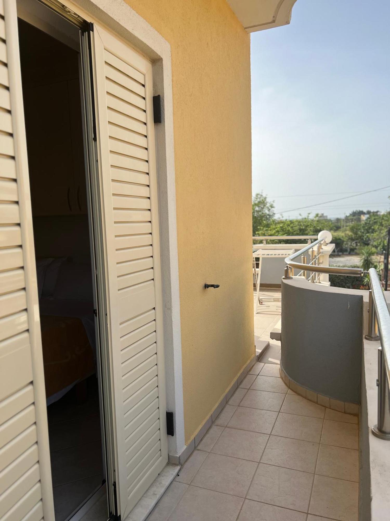 Apartments Rezidenca Sinani Orikum Exterior foto